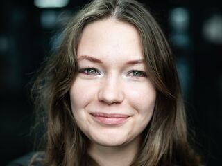 camslut naked MargertSpinoza