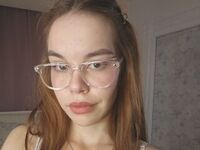 cam girl masturbating with vibrator MarianCornett