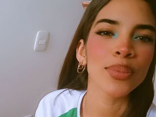 camgirl fingering bald pussy MeliSanders