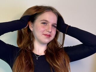 hot cam girl fingering NilaBudy