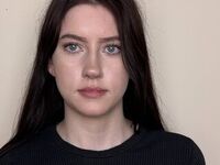 camgirl masturbating with sex toy OssieMichard