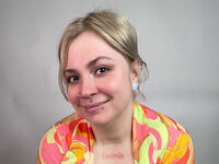 camgirl photo PoppyWolles