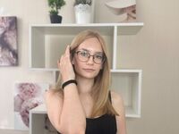 cam girl masturbating with dildo PortiaAdes