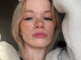 adultcam picture RenitaKoo