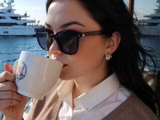 webcam strip tease show RosieMoons