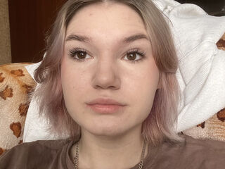 camslut masturbating SaritaTobon