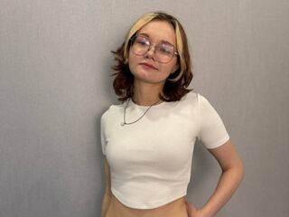 naked cam chat ShemikaDestro