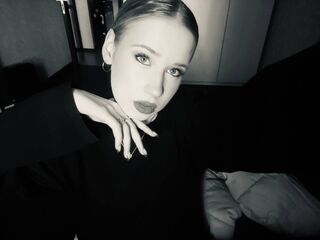 nude webcam girl pic SherieMcwayne