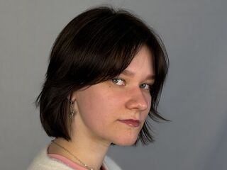 chatroom ShiraTorstrick