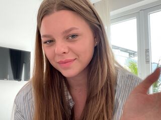 sexcam online TeneshaQuinerly