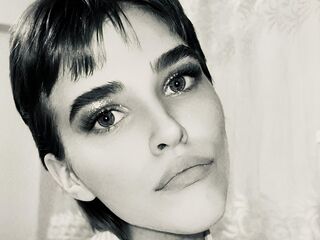 dirty live cam UdelaHailey