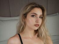 topless cam girl VikyMorgan