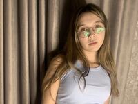 cam girl masturbating with dildo WandaCatts