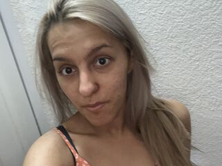girl cam live lizzielizzie
